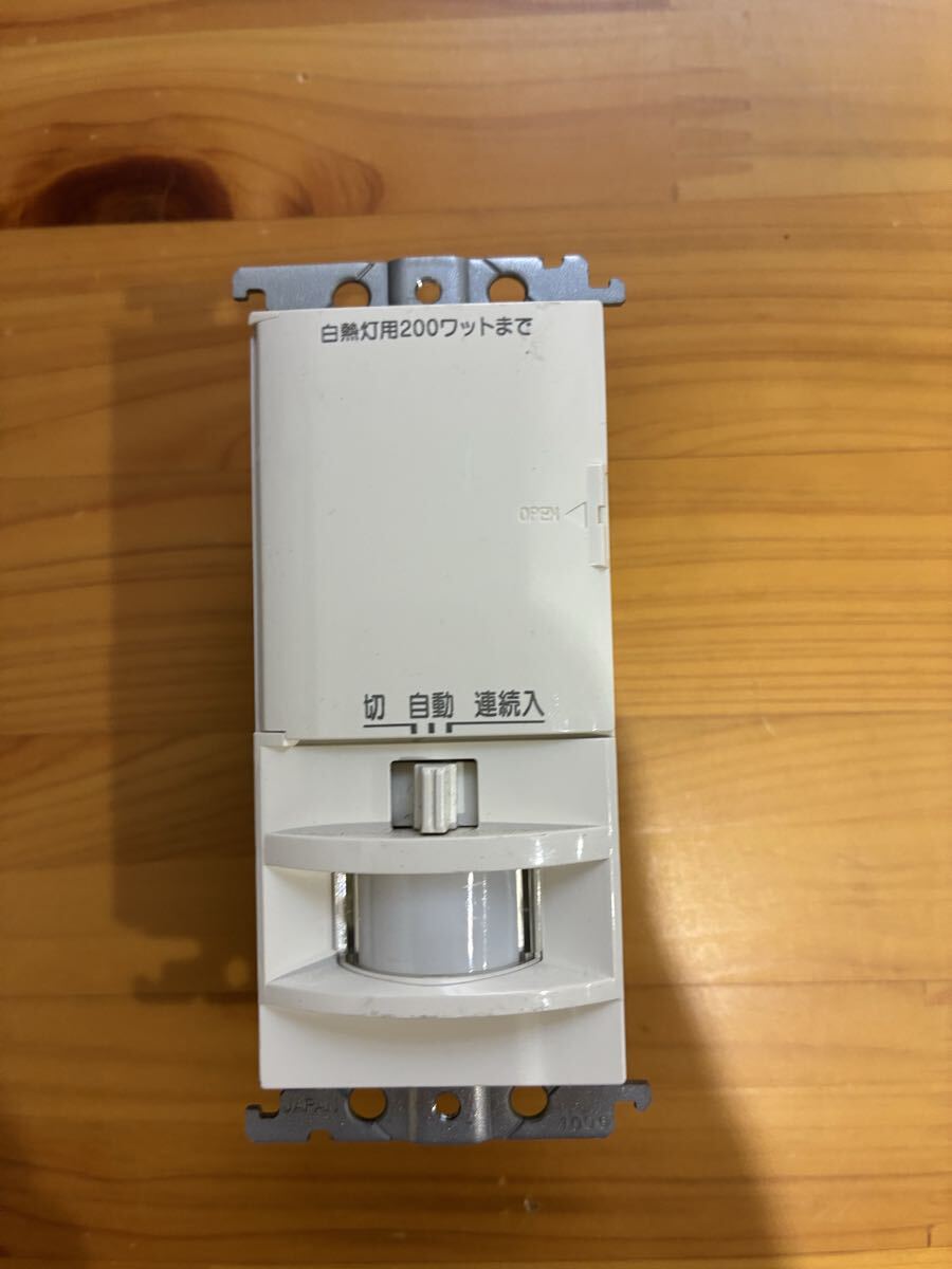 Panasonic 熱線センサ付自動スイッチ WTK1751 拍卖
