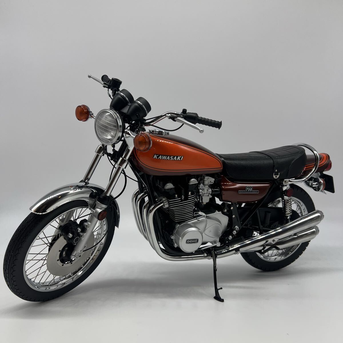 未使用 AUTOart 1/6 KAWASAKI 750RS Z2 オートアート カワサキ ダイキャストバイク 完成品 箱・証明書付 ミニカーオートバイ拍卖