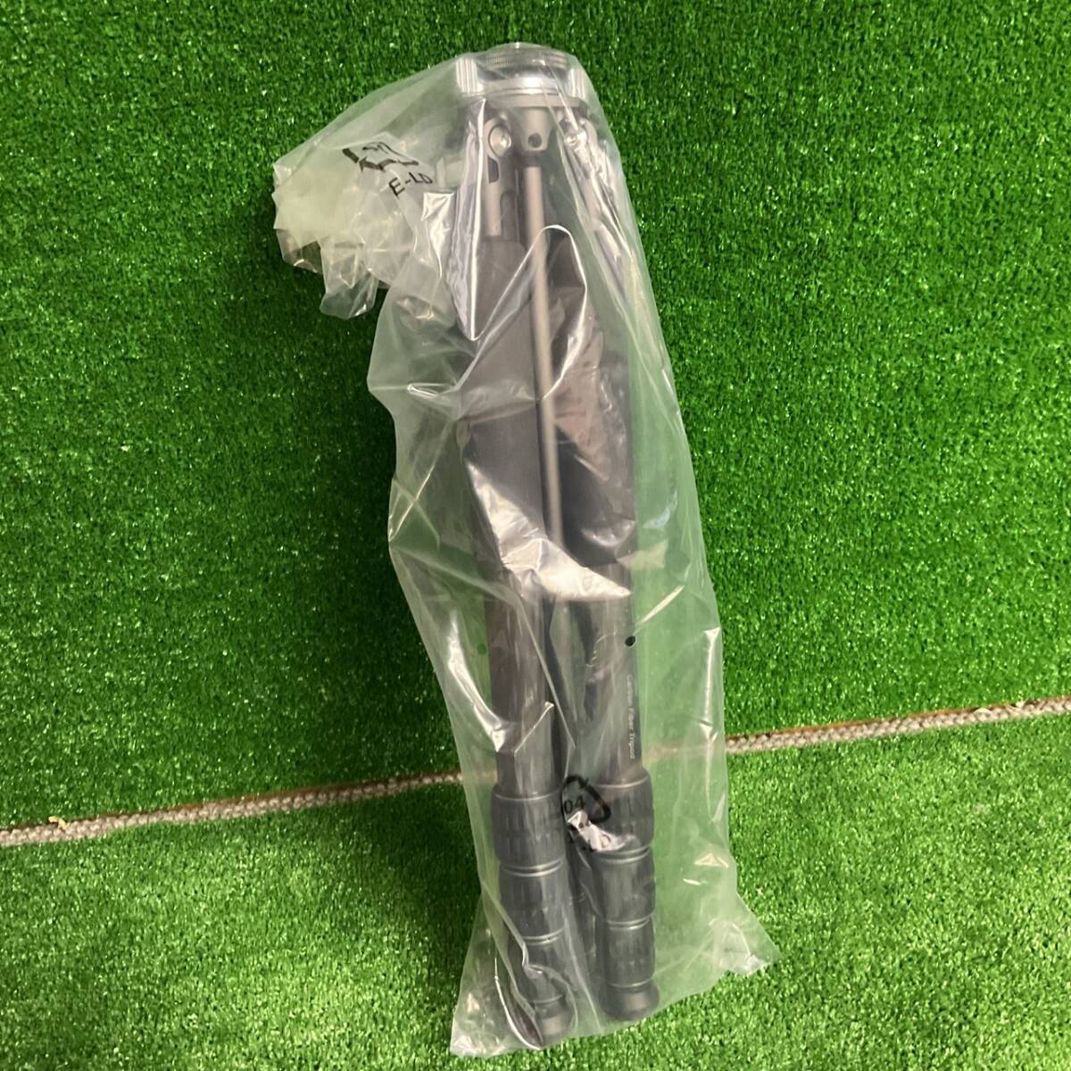 6 新品 INNOREL カーボンファイバー三脚 GT284C 最大耐荷重:20㎏ 一眼レフカメラ 望遠レンズ 4段伸縮 プロ用モデル トラベル三脚 未使用拍卖