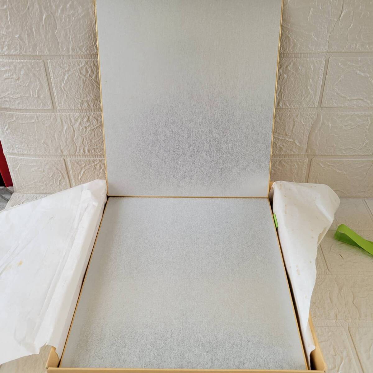 ★展示品【在庫処分価格】大色紙 特上 銀潜紙 無地 書道 書画 水墨画 色紙 寄せ書き 押絵 ちぎり絵 貼り絵 日本画 26枚☆T6-666J拍卖