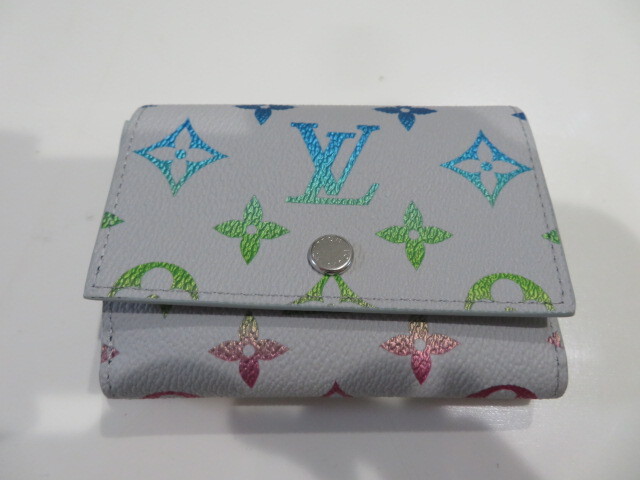 LOUIS VUITTON ルイヴィトン モノグラム イリディセント ヴィクター ウォレット グラデーション コンパクトウォレット 三つ折り財布 未使用拍卖