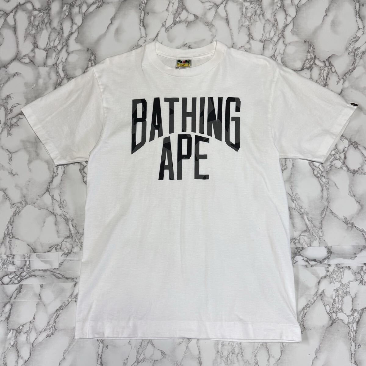 トレンド【a bathing ape ア ベイシングエイプ【商品名】ロゴ カモフラ/半袖 カットソー シャツ Tシャツ拍卖