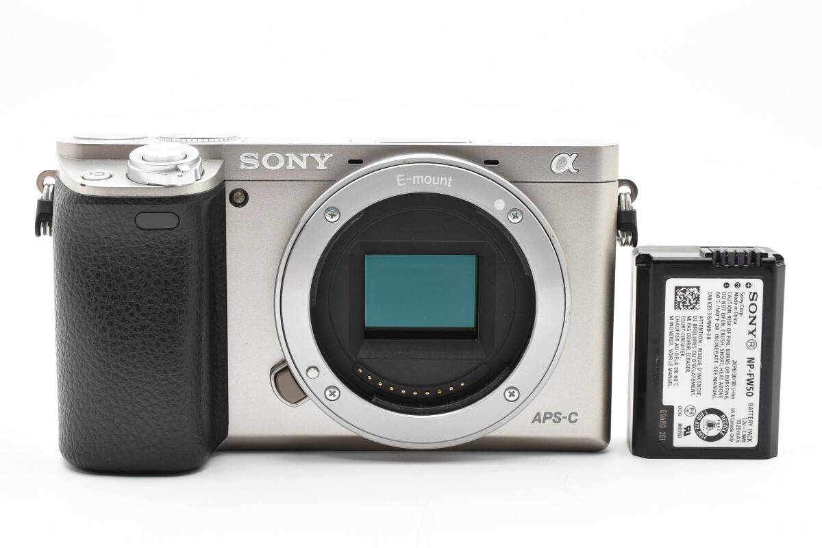 ★ショット数 2,370回以下!!!★ソニー SONY α6000 ボディ シルバー ILCE-6000 ミラーレス一眼★ #U0295 #102336拍卖