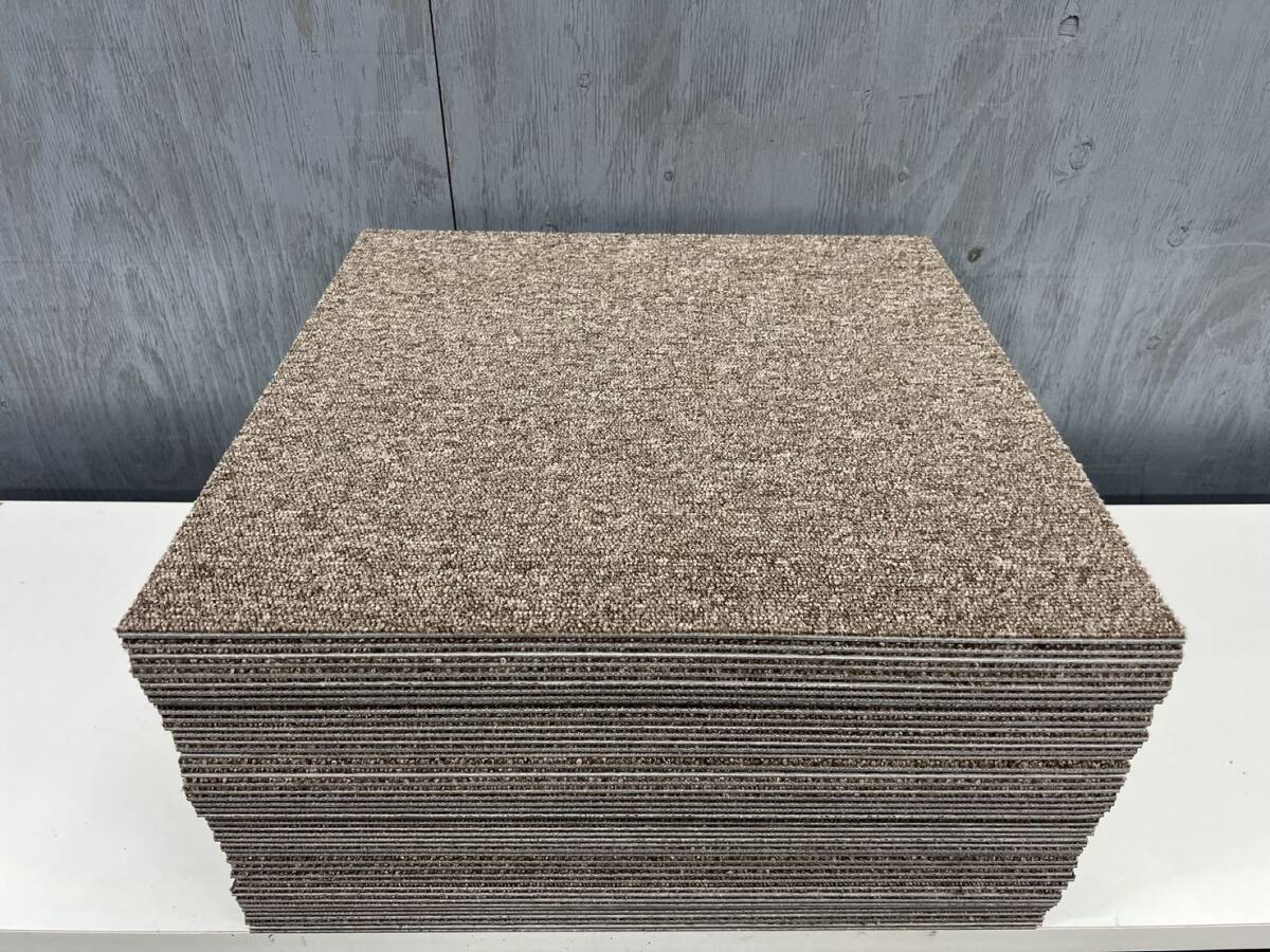 ◆管3258◆本州送料無料◆美品◆東リ製◆タイルカーペット 50枚セット◆茶色 ブラウン系拍卖