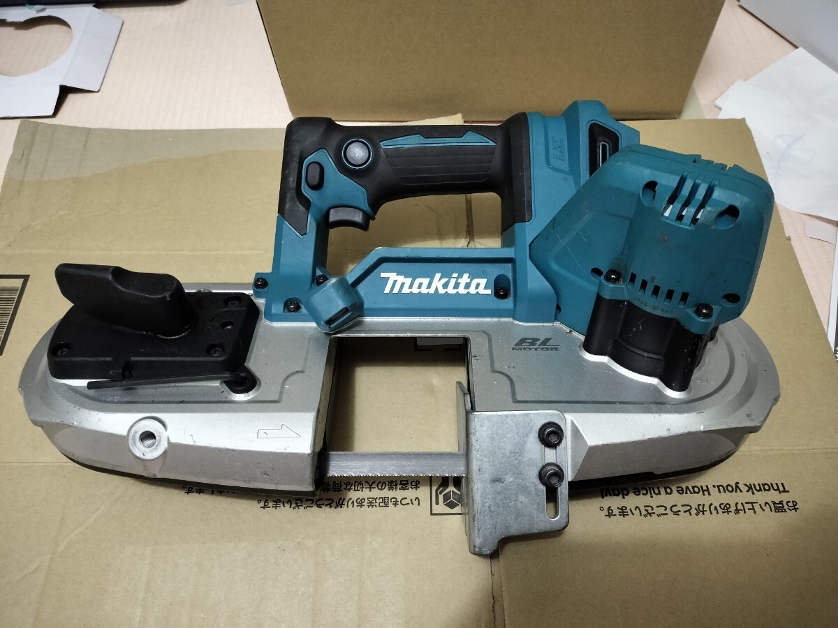マキタ makita 充電式ポータブルバンドソー PB183D 18V拍卖