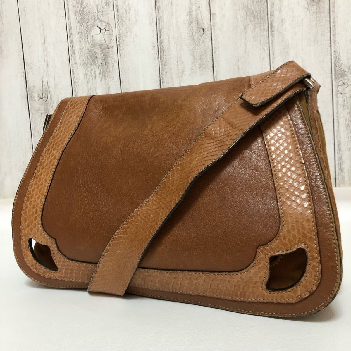 希少/マルチェロ●カルティエ Cartier ショルダーバッグ サコッシュ メンズ ビジネス 大容量 レザー 本革 ブラウン パイソン 蛇革拍卖