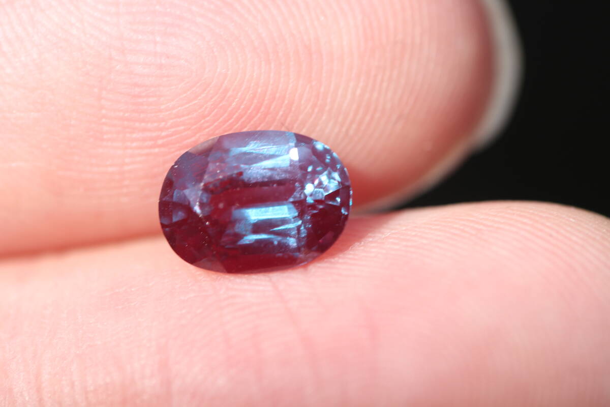 アレキサンドライト 1.77ct ルース 合成拍卖