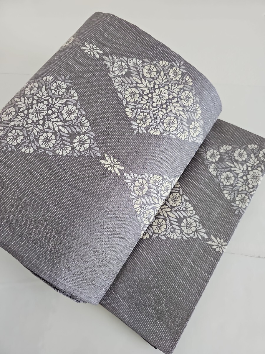 すずや■609新品未使用西陣【(株)橋本テル織物】【風通よろけ花冠】正絹袋帯六通 桔梗鼠系拍卖