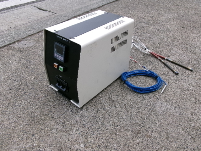 * MiSUMi ミスミ 金型 温度調節 コントローラー 三相 200V 50/60hz 最大電流 20A拍卖