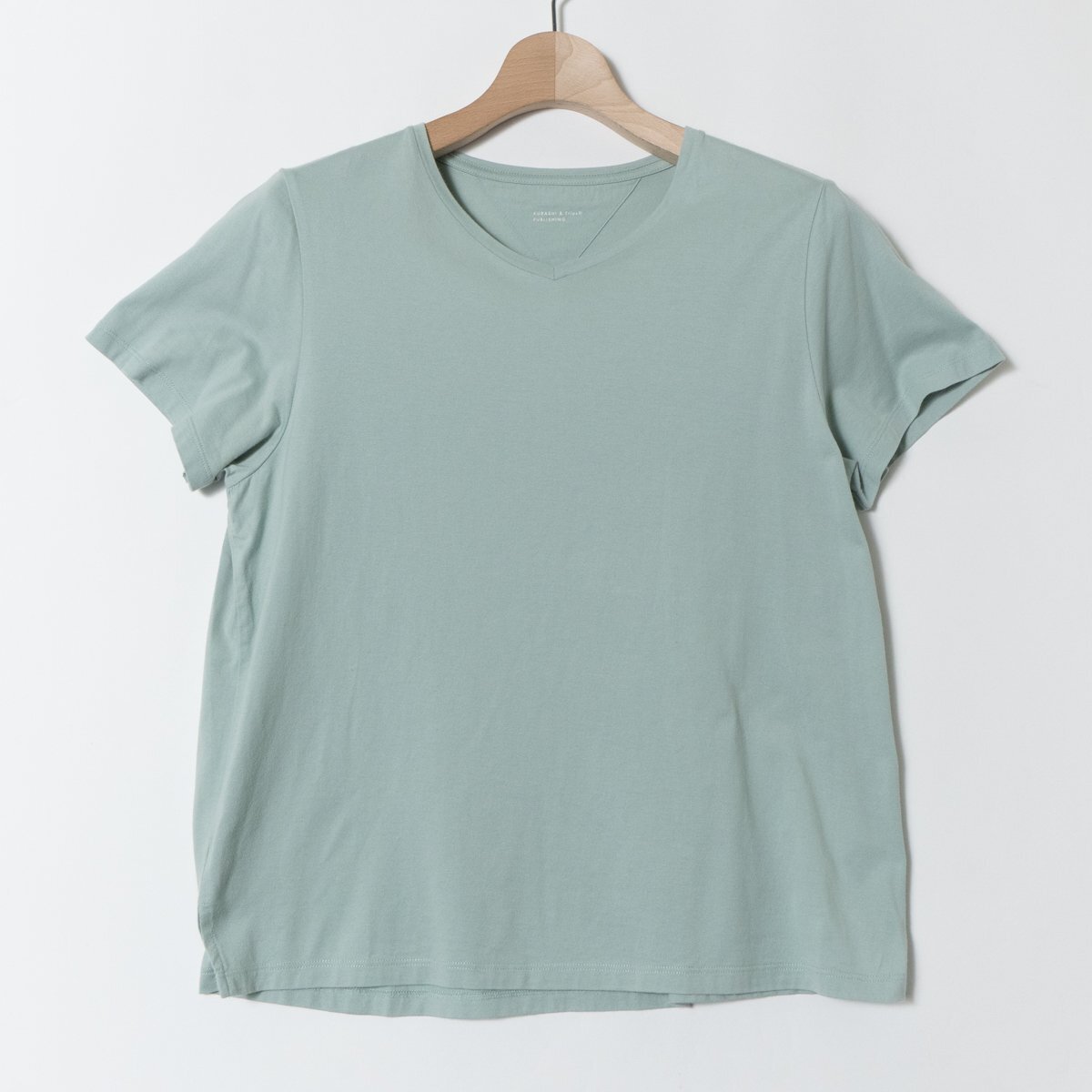 メール便◯ KURASHI & Trips PUBLISHING クラシアンドトリップス パブリッシング Vネック半袖 Tシャツ 綿100% ミントグリーン レディース拍卖