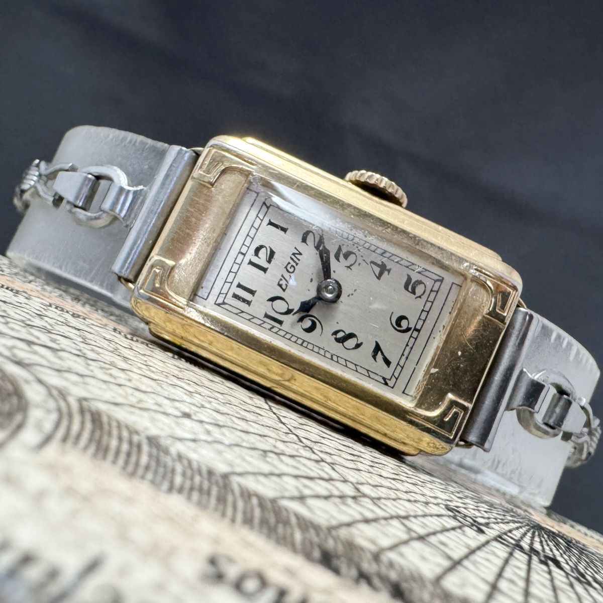☆希少☆装飾ケース☆ エルジン ELGIN☆アールデコ】アンティーク ヴィンテージ 手巻き 腕時計拍卖