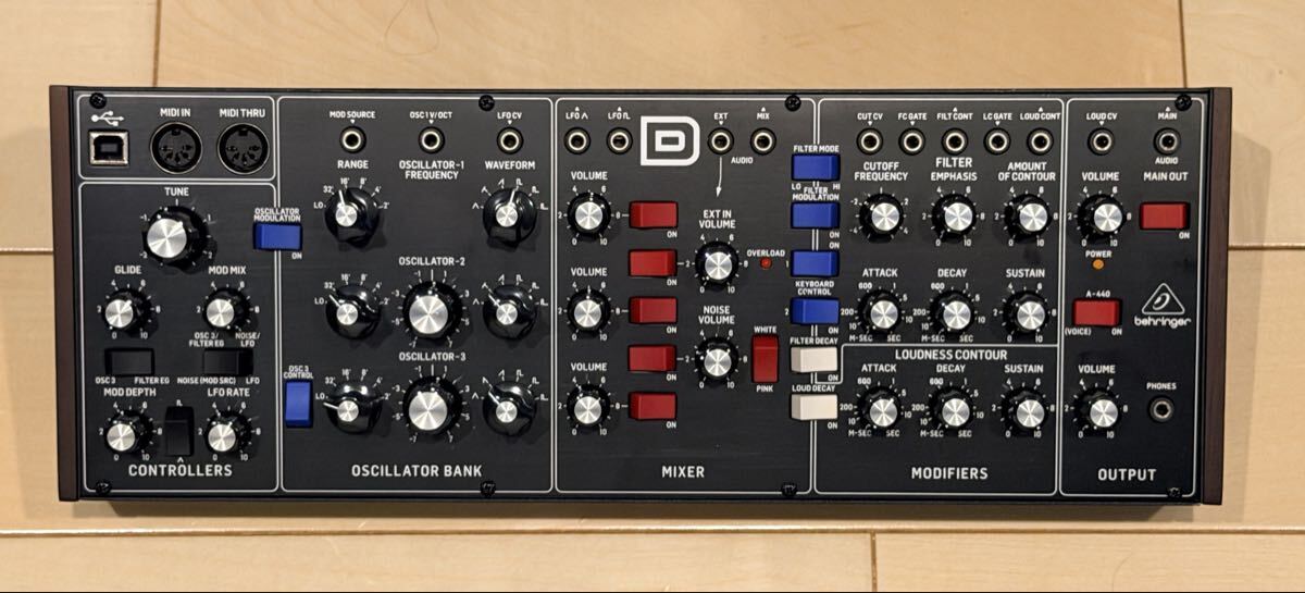 BEHRINGER ベリンガー MODEL D ★美品拍卖