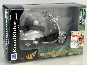ニューレイ ロードライダーコレクション ホンダ ジョーカー90 シルバー 未開封 15センチ拍卖