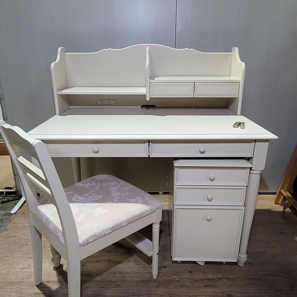 jy)ローラアシュレイ/LAURA ASHLEY DORSET/ドーセット 学習机 デスク シェルフ キャビネット チェア 発送応相談 (1) 26f菊倉HG拍卖