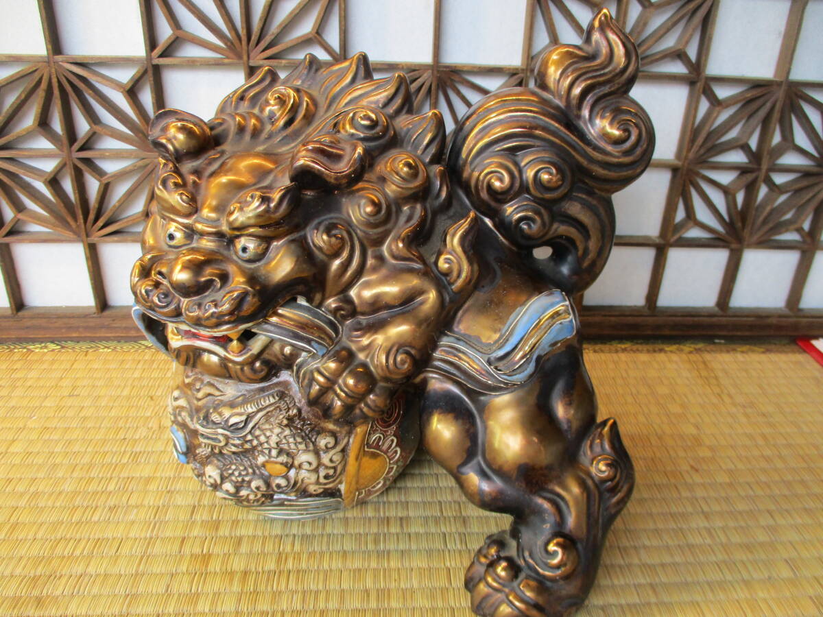《和》 九谷焼 玉乗獅子 金彩獅子 置物 縁起物 状態良し 高さ25㎝拍卖
