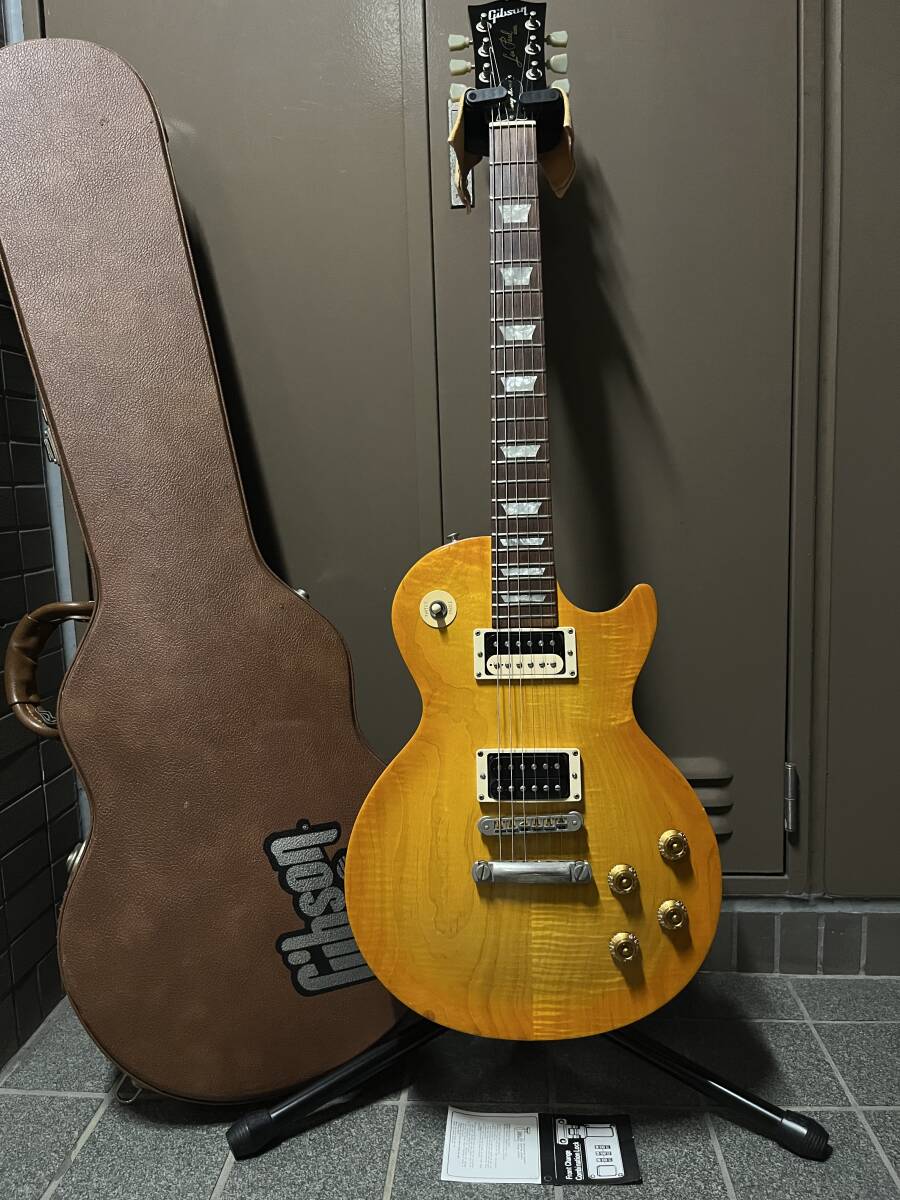 ☆新緑のギター魂⑤ Gibson Gary Moore Signature Les Paul 2000年製初期個体 純正シグネチャーハードケース付属 AAフレイムトップ レア拍卖