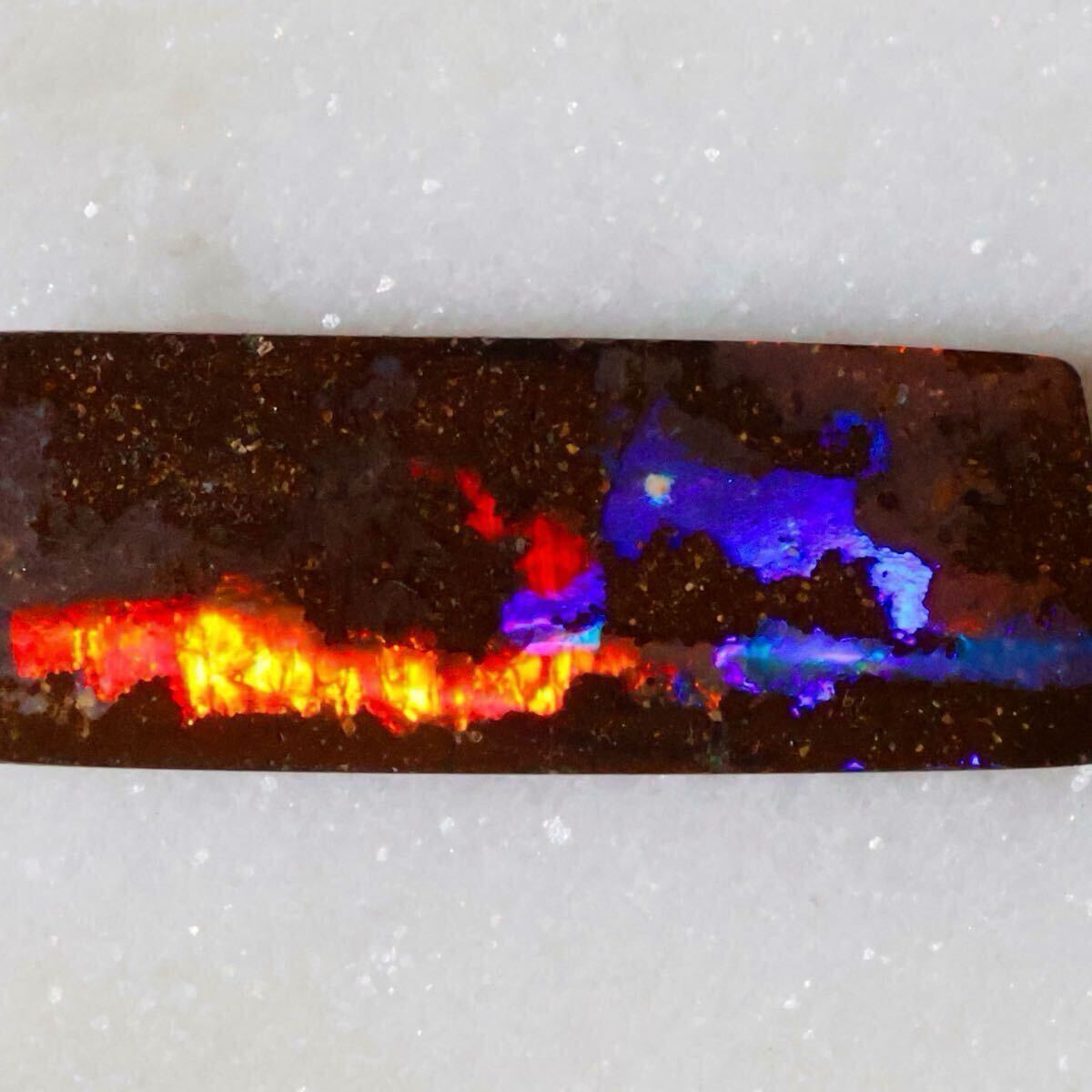 【極上美レッドxブルー】 天然ボルダーオパール 4.45ct オーストラリア産 ルース 宝石 赤斑 一点物 コレクション ジュエリーに【1円開始】 拍卖