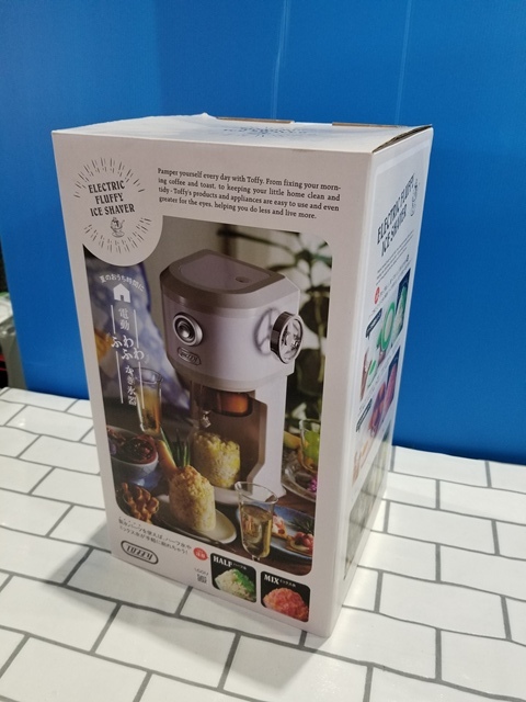 あ//J0789【未使用・保管品】ラドンナ Toffy 電動ふわふわかき氷器 K-IS12-PW ピュアホワイト拍卖
