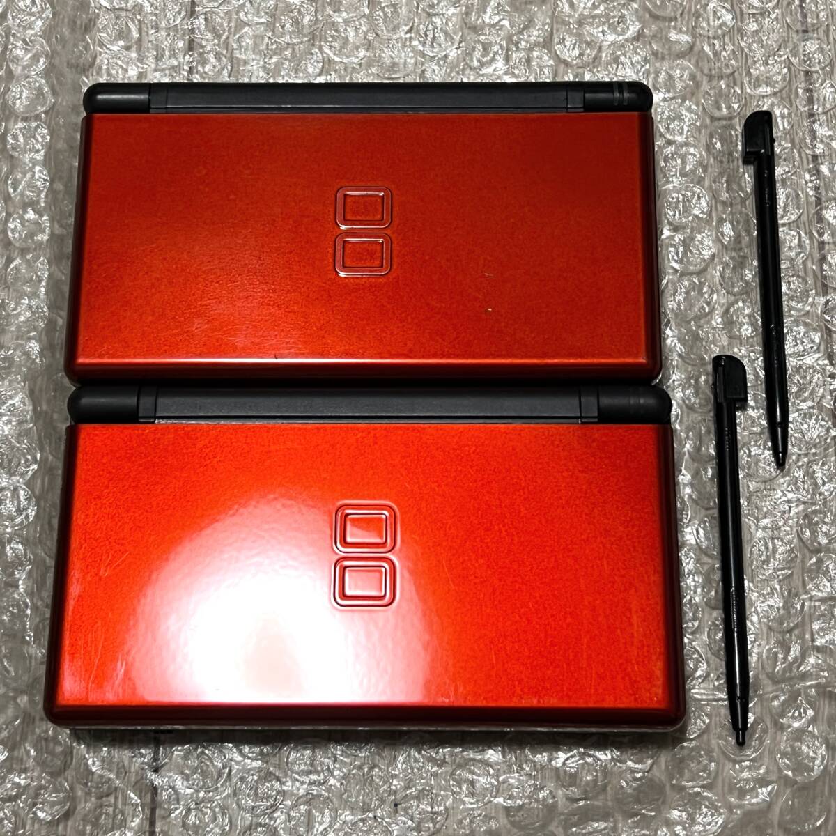 〈良品・動作確認済み〉ニンテンドーDS Lite 本体 クリムゾンブラック USG-001 2台 NINTENDO拍卖