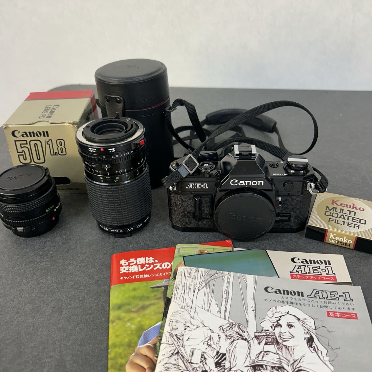 【1円〜】Canon AE-1 一眼レフ フィルムカメラ ブラック LENS 50mm 1.8/1:3.5-4.5 35-135mm/ キャノン ジャンク拍卖