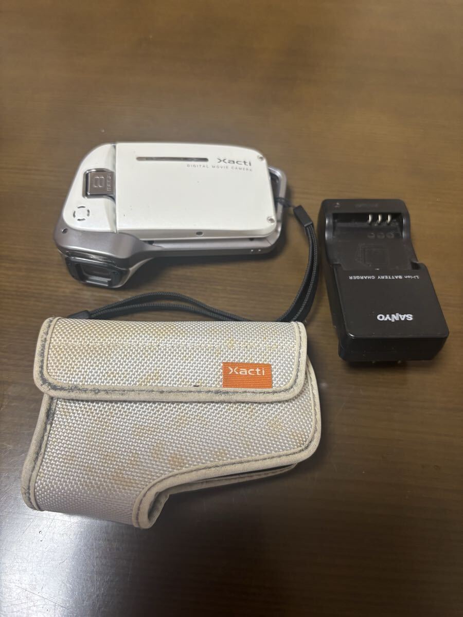 SANYO サンヨー Xacti コンパクトデジタルカメラ拍卖
