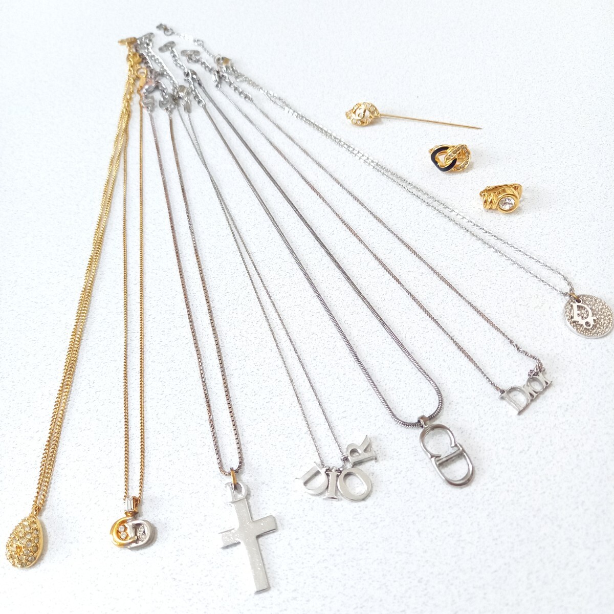 1円 Dior ディオール まとめ ネックレス ブローチ イヤリング ヴィンテージ ゴールド 十字架 クロス ラインストーン アイコン ロゴ 大量拍卖
