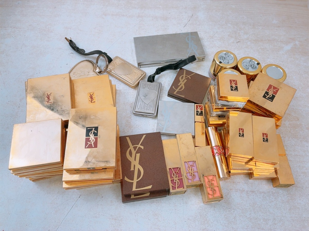 YVES SAINT LAURENT コスメ まとめ★イヴサンローラン アイシャドウ チーク 口紅 メイクパレット 化粧品 ミラー 大量 まとめ売り拍卖