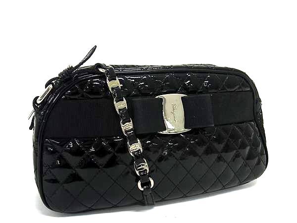 1円 Salvatore Ferragamo フェラガモ GG-21D860 ヴァラリボン パテントレザー クロスボディ ショルダーバッグ 斜め掛け ブラック系 HB1719拍卖