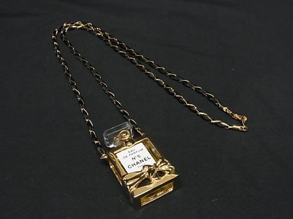 1円 ■美品■ CHANEL シャネル 香水 ネックレス ペンダント アクセサリー レディース ブラック系×ゴールド系 BT5543拍卖