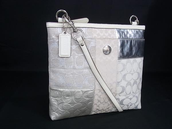1円 ■美品■ COACH コーチ 42519 シグネチャー キャンバス×レザー クロスボディバッグ ショルダーバッグ ホワイト系×シルバー系 HA9827拍卖