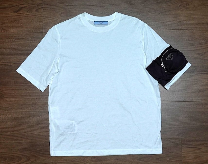 21SS 極美品 PRADA プラダ トライアングルロゴ バッグ付 Tシャツ 135683 ホワイト×ブラック コットン レディース メンズ可 XS カットソー拍卖