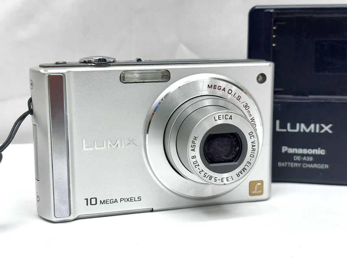 1円~ Panasonic LUMIX DMC-FS20 パナソニック コンパクトカメラ ルミックス デジカメ コンデジ LEICA DC VARIO-ELMAR 通電 充電器付 まとめ拍卖