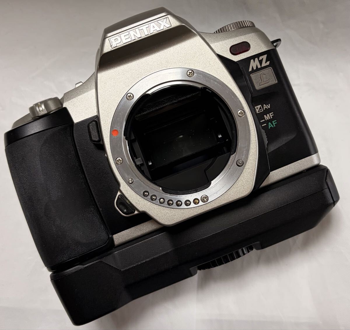 中古カメラ PENTAX MZ L シルバー+バッテリーパックFG ペンタックス フィルム一眼レフカメラ拍卖