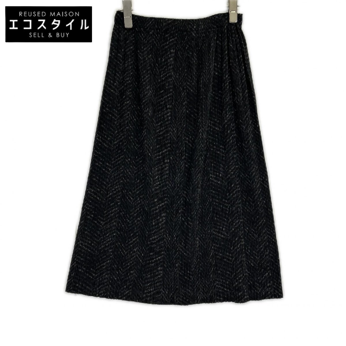 美品/ ISSEY MIYAKE イッセイミヤケ IM03FG714 ブラック ヘリンボーンミディアムスカート スカート 2 レディース拍卖