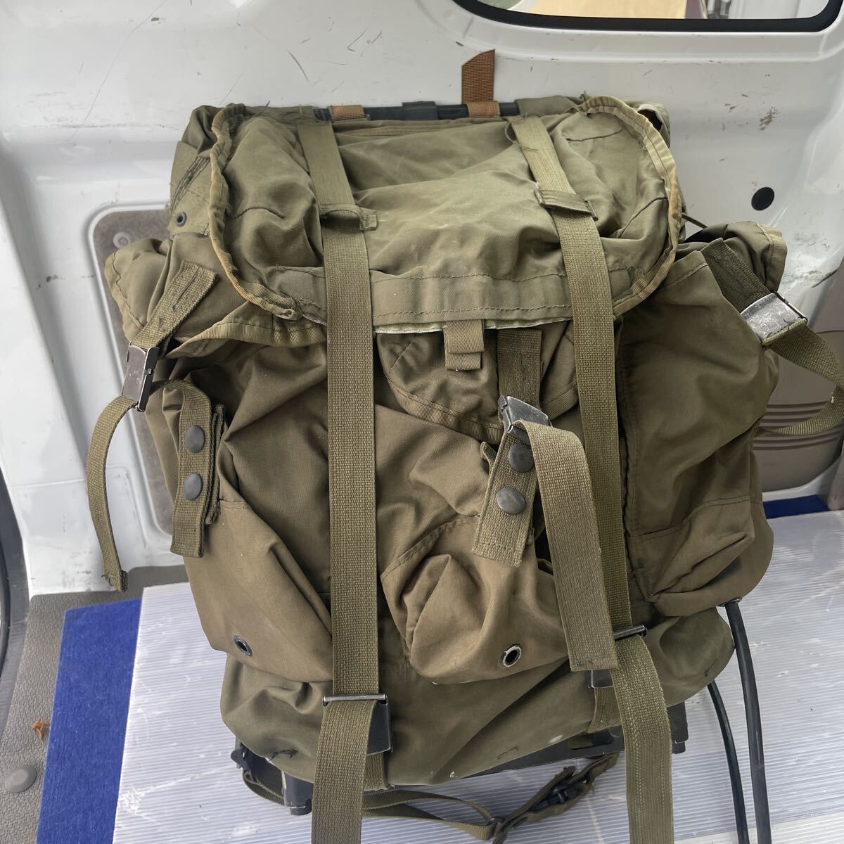 米軍本物 アメリカ軍 ヴィンテージ アリスパック バッグ+フレーム+パッド+ショルダー リュックサックバックパック カーキ拍卖