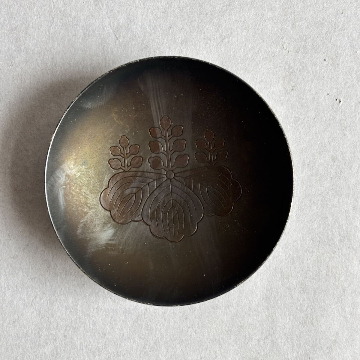 【1円スタート】造幣局製 SILVER 刻印 銀杯 高台裏「造幣局製」五七桐紋 総重量約45.9g 酒器 伝統工芸 昭和レトロ 現状品 銀盃 シルバー拍卖