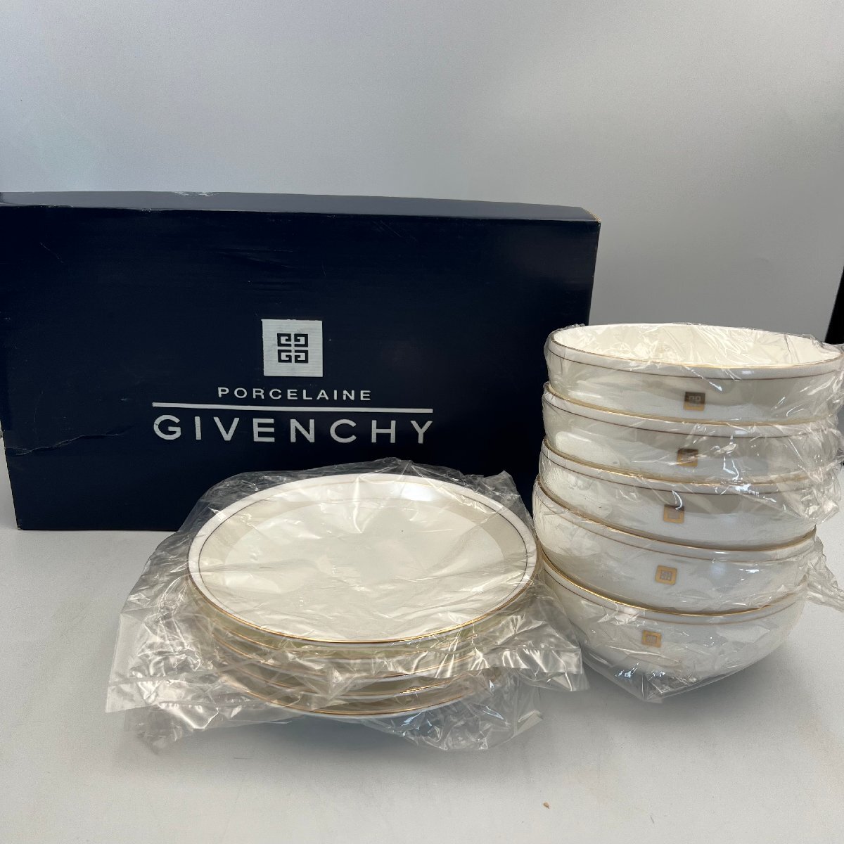F392 GIVENCHY PORCELAINE ボウル&プレート 10点セット 皿 金彩 箱付 保管品 ジバンシィ拍卖