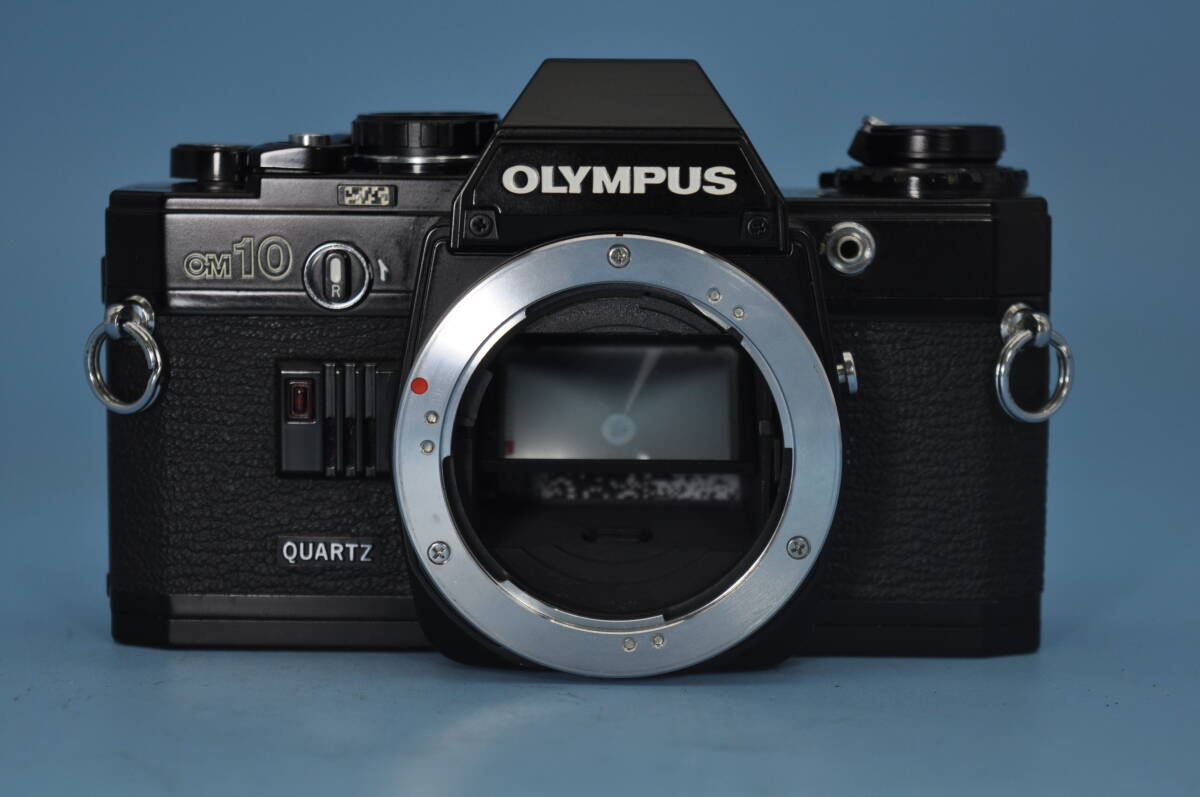 ★中古品 オリンパス OLYMPUS OM10 QUARTZ ブラックボディ (No.1048 ・・・)【実働品】◆◆拍卖