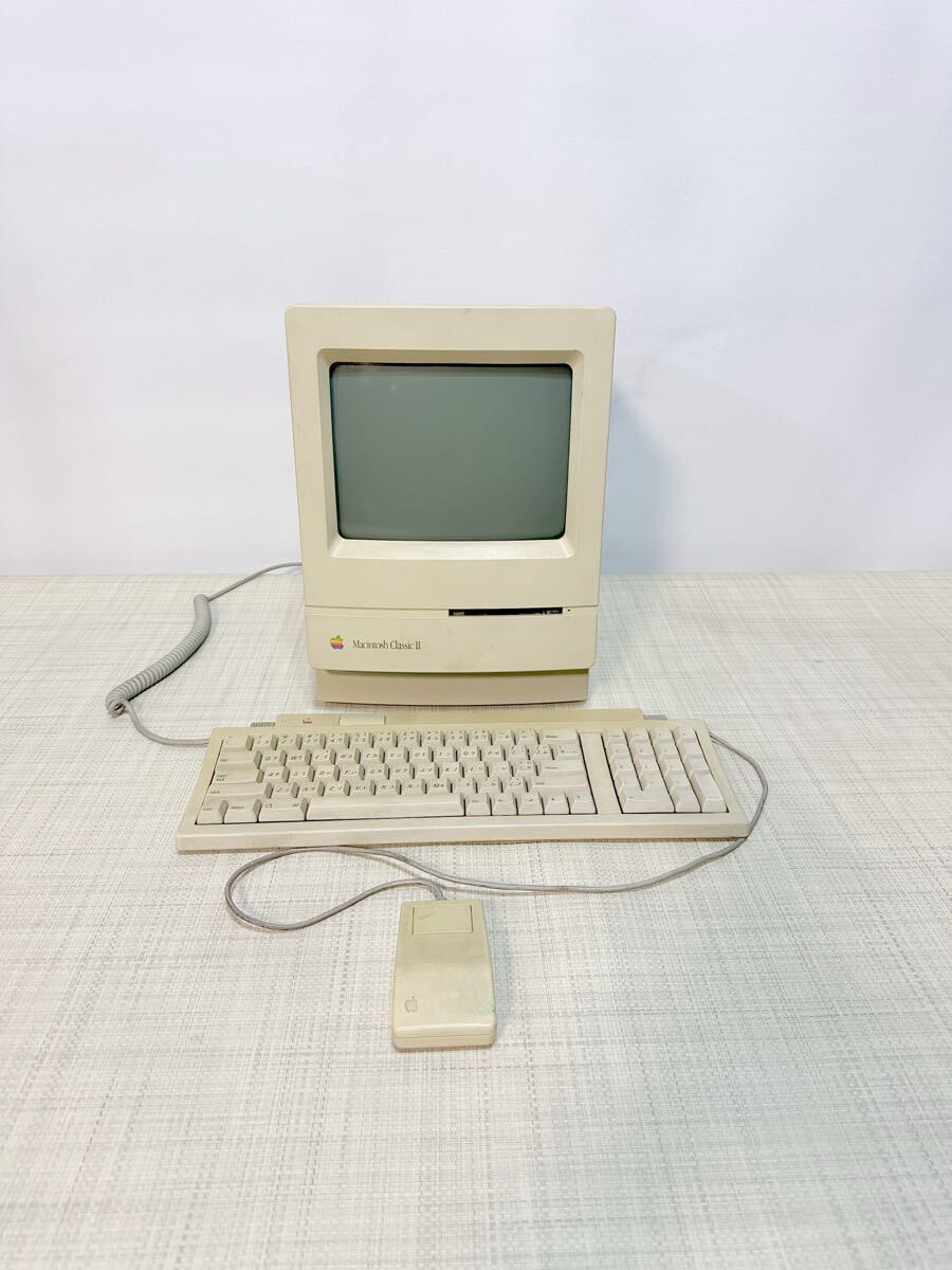 Apple Macintosh Classic II M4150 / Apple Keyboard II /Apple Desktop Bus Mouse G5431拍卖