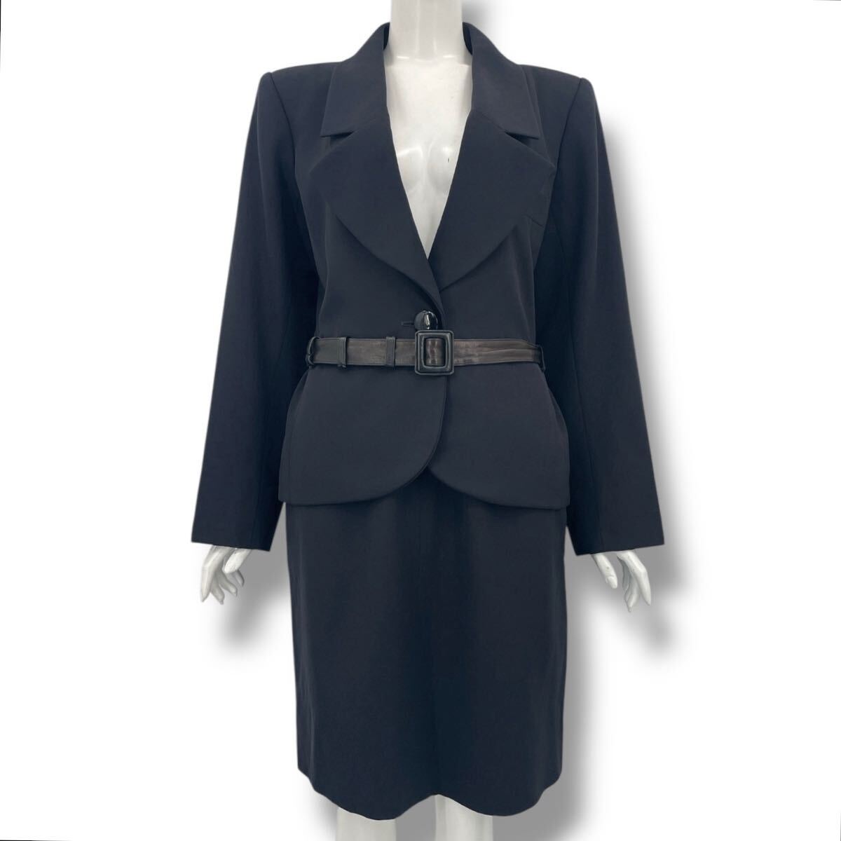 美品 Yves Saint Laurent イヴ・サンローラン セットアップ ジャケット スカート 毛 ベルト付き ブラック サイズ38 AH61 0602-25 拍卖