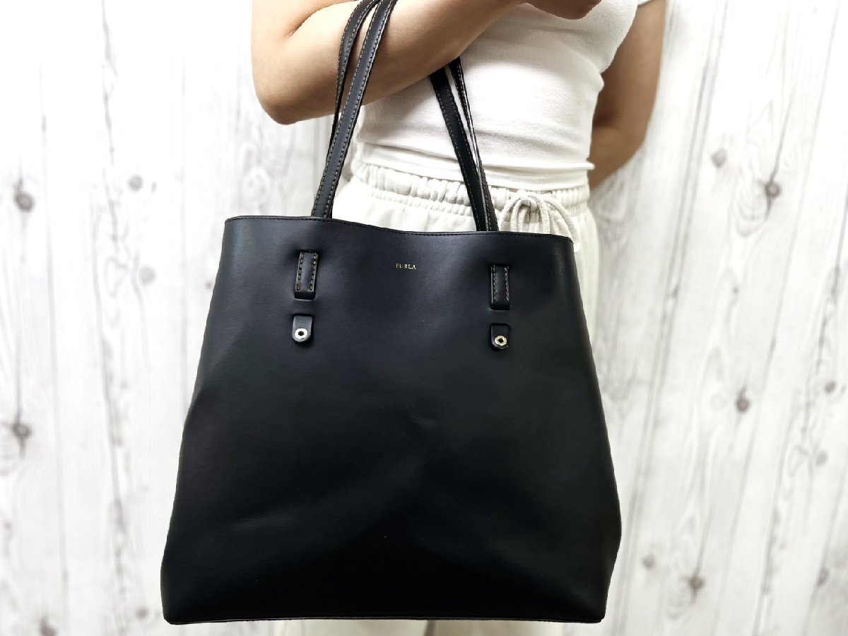 極美品 FURLA フルラ トートバッグ ショルダーバッグ バッグ レザー 黒 A4収納可 101572拍卖