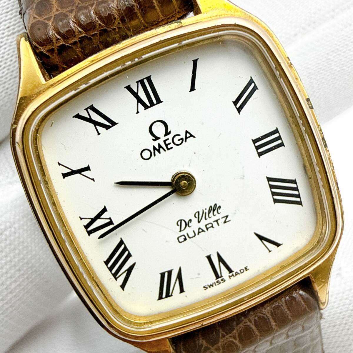 【稼働】美品 オメガ OMEGA デビル DEVILLE 腕時計 クオーツ QZ ゴールド スクエアローマ数字 プッシュ 1350 ヴィンテージ 動作 y7拍卖
