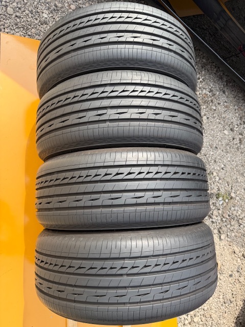 中古タイヤ4本セット 225/45/18 レグノ(ブリヂストン)良好な状態のタイヤ 225/45/18 レグノ(ブリヂストン)良好な状態のタイヤ 2023年製拍卖