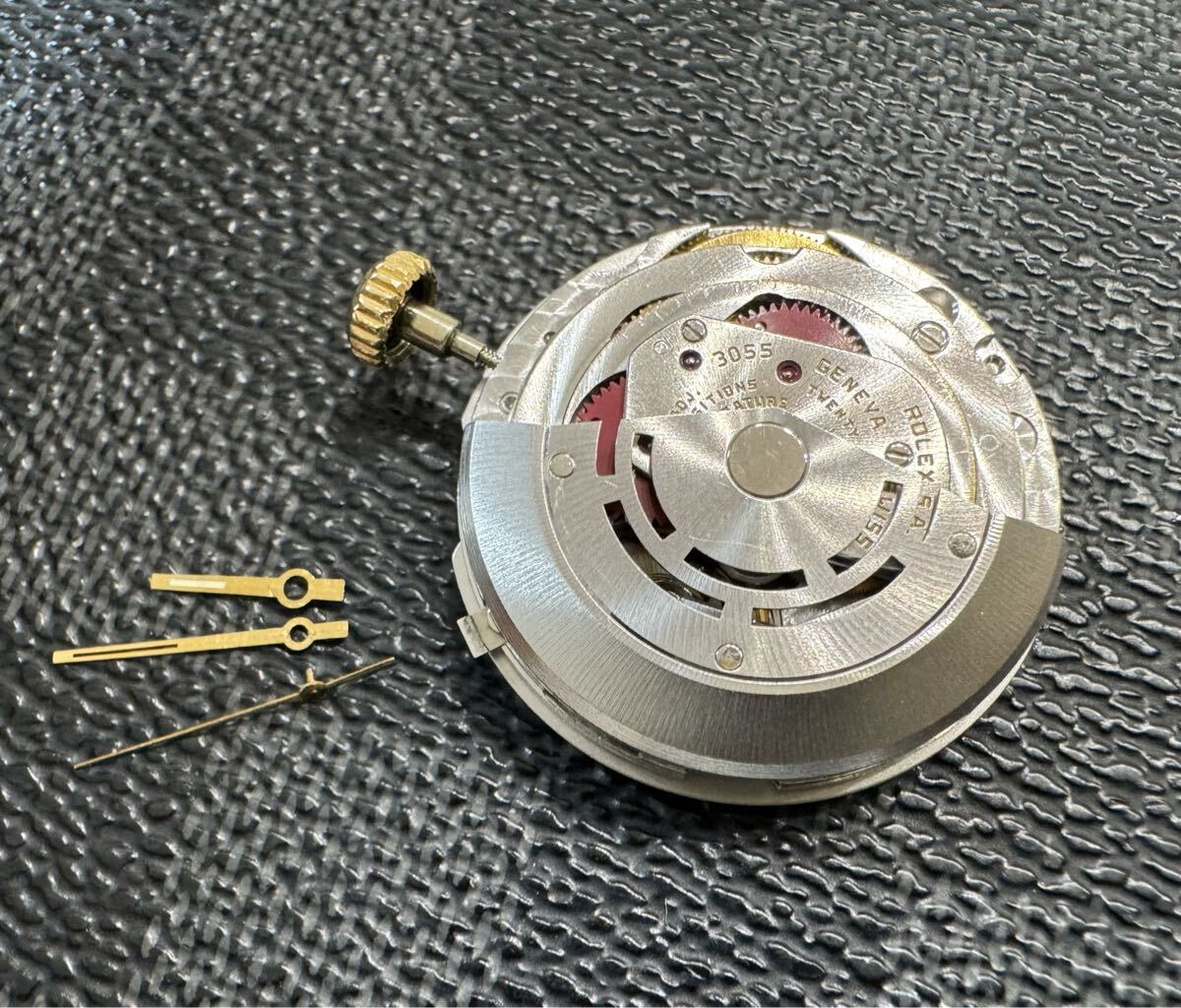 ROLEX DATEJUST Cal.3055 ムーブメント、 自動巻き ロレックス デイトジャスト。(美品)(2)針3本セット付きます。拍卖