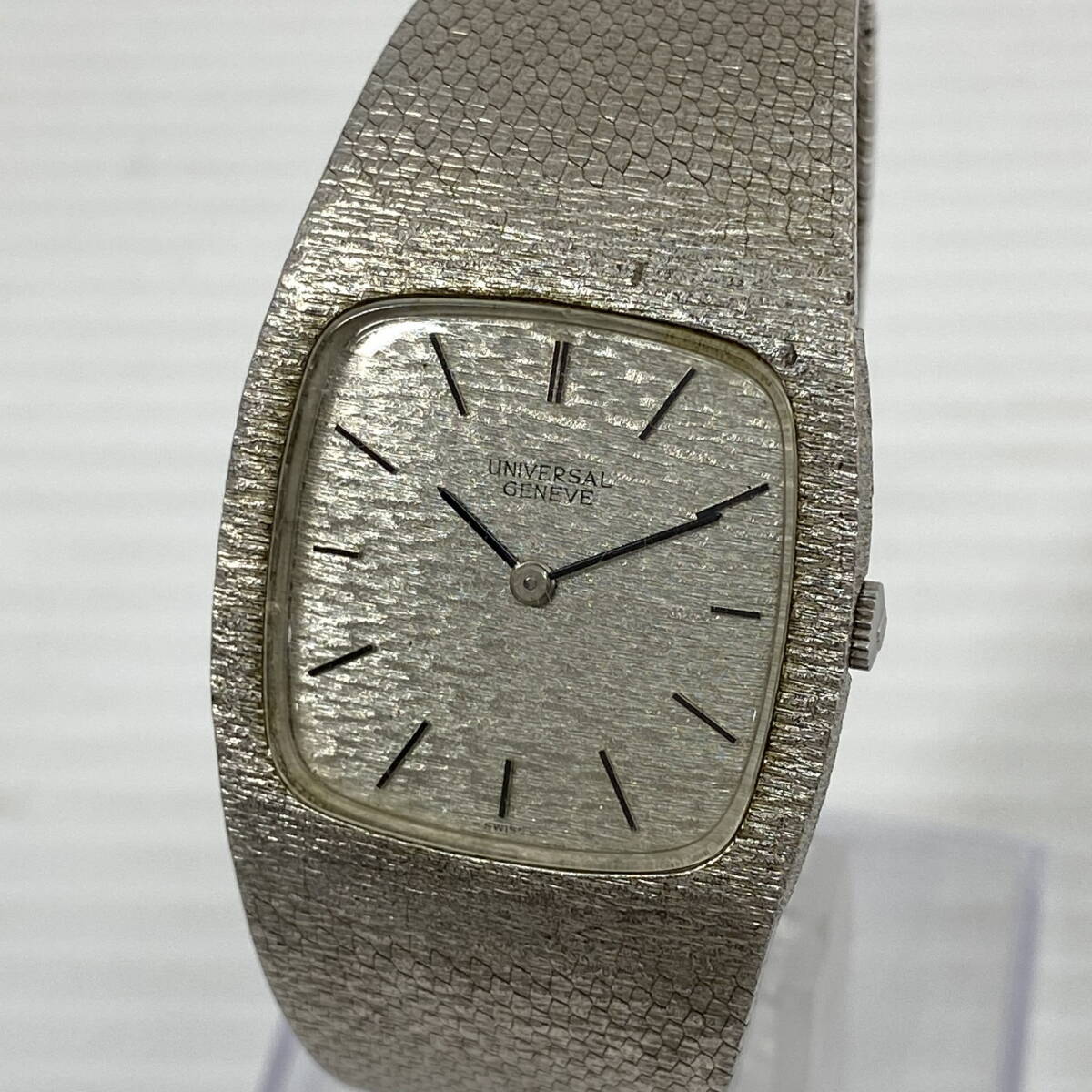 2605T0118 UNIVERSAL GENEVE ユニバーサルジュネーブ 842114 レディース腕時計 動作品 手巻き 2針 スクエア シルバーカラー シルバー文字盤拍卖