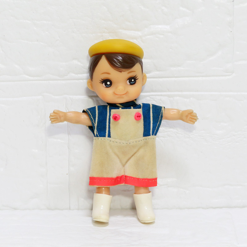 【玩具中古現状品】昭和レトロ 当時物 : TAKARA / タカラ : チビッコメイト トシ坊ちゃん? 着せ替え 人形 : 長靴付き拍卖