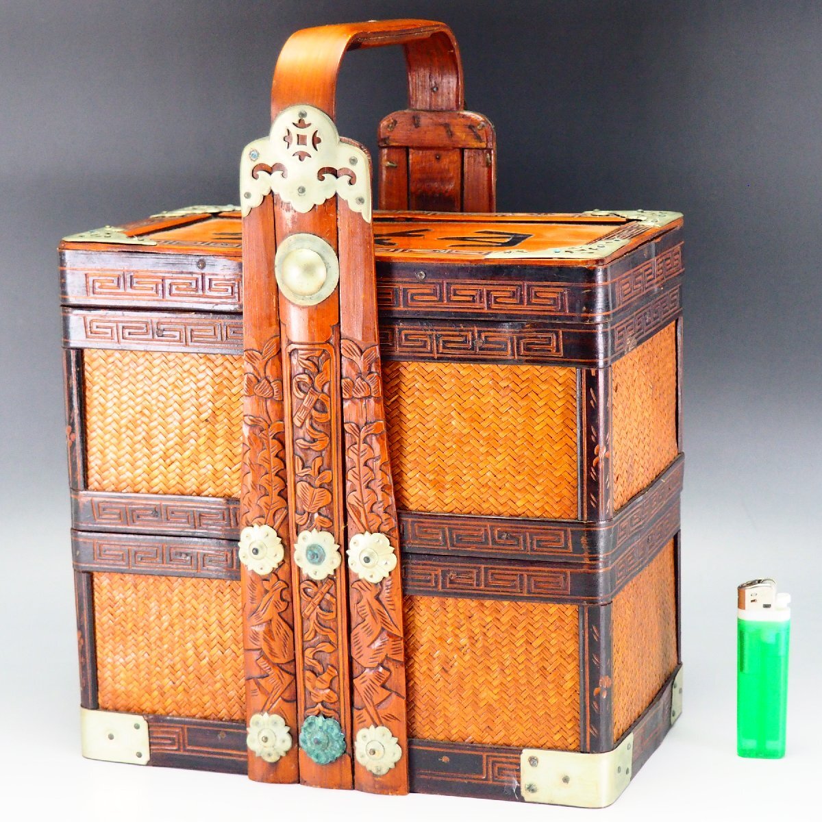 【治】唐物煎茶道具 時代竹編造 葉紋彫二段提藍籠☆高さ 33.3cm 重さ 1250g 野点 茶籠 茶箱 中国古玩 弁当箱 OR65拍卖
