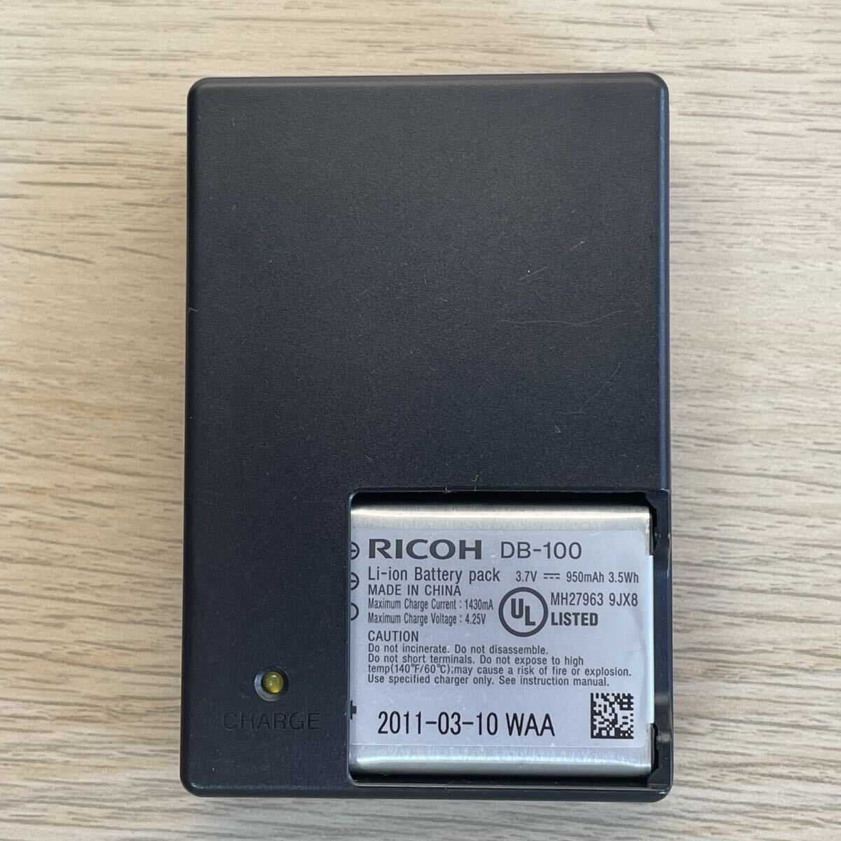 C 2個セット【動作確認済】送料無料 返金保証 純正 リコー RICOH バッテリー DB-100 充電器 BJ-10拍卖