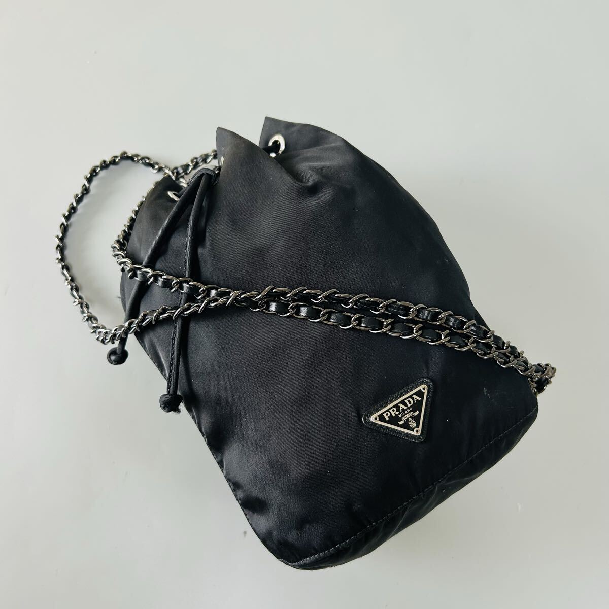 1円 PRADA プラダ テスートナイロンショルダーバッグ クロスボディ 巾着レディース ブラック系 三角プレート 正規品本物拍卖
