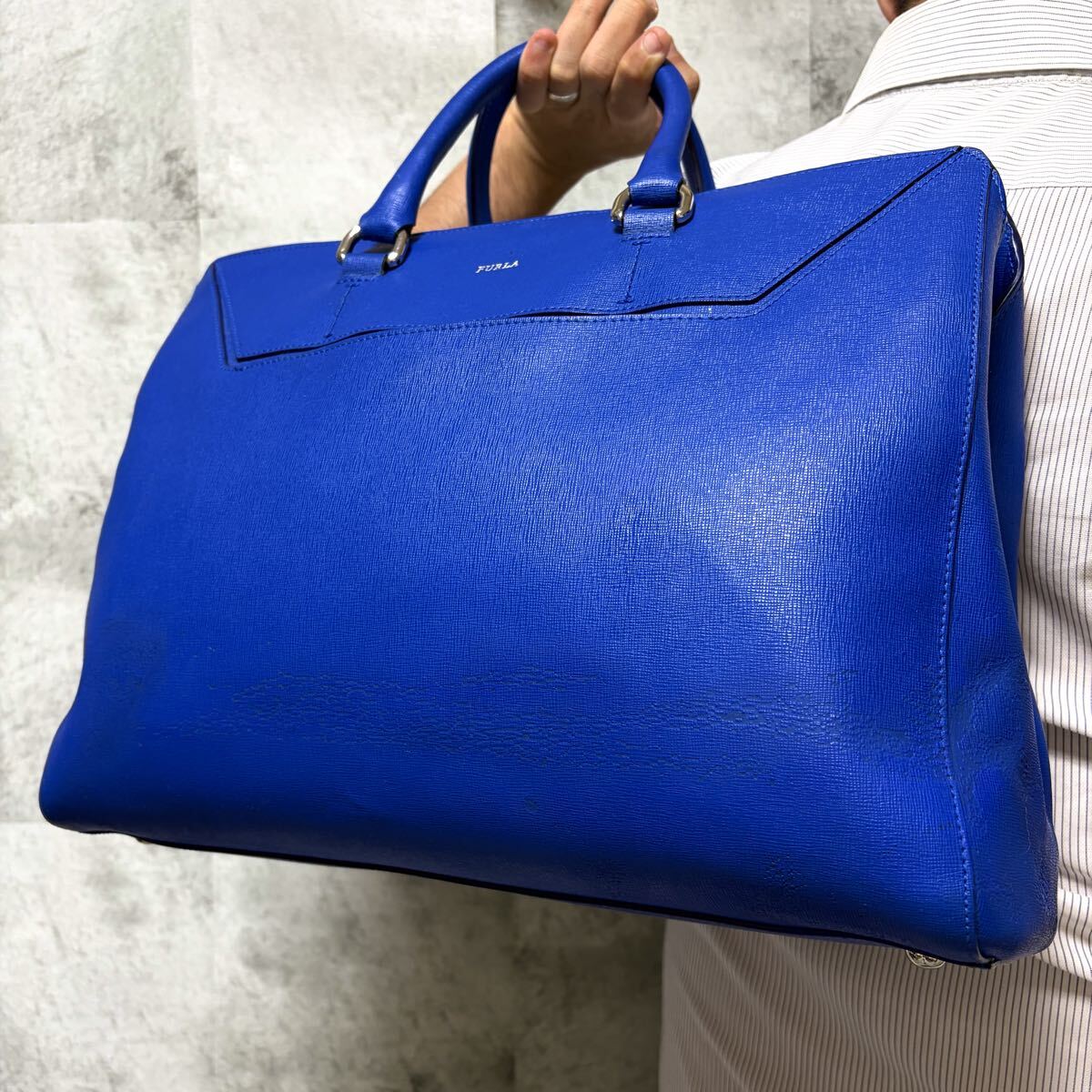 希少カラー/A4収納◎ フルラ FURLA メンズ ビジネス トートバッグ ブリーフケース ロゴ刻印 ブルー 青 レザー 入手困難◎拍卖